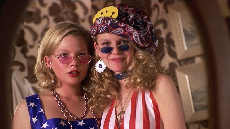 Kirsten Dunst and Michelle Williams in "Dick," 1999