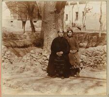 Bukharan girls in Samarkand, c. 1900
