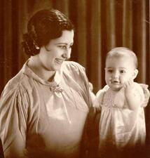 A First-Generation Argentine Woman with her Daughter, 1936