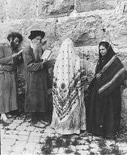 Jewish Men and Women in the Levant, circa 1908