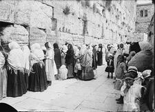 Old Yishuv, Women Praying at the Western Wall