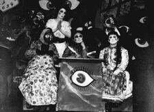 Klara Meisels, Esther Perelmann and Lea Weintraub-Graf in Ossip Dymow's "Der Sänger seiner Trauer," May 1929