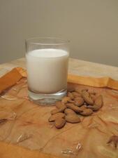 Iraqi Almond Milk