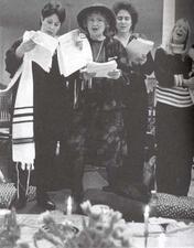 Bella Abzug at the Women's Seder with Phyllis Chesler and Letty Cottin Pogrebin, 1991