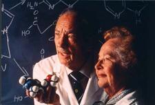Gertrude Elion and Dr. George Hitchings, 1988