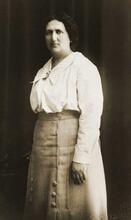 Sarah Thon, before 1921