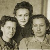 Chasya Blinka, Liza Czapnik, and Ania Ruth