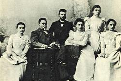 Rosina Lhévinne with Vasily Ilyich Safonov and Fellow Pupils