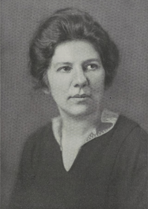Portrait of Anzia Yezierska from chest up in black and white
