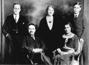 Romana Goodman and Family Members circa 1929-1931