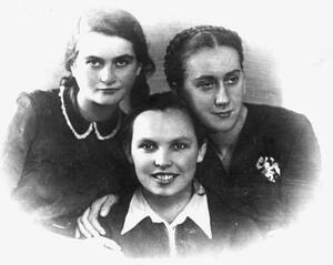 Kashariyot, Tema Sznajderman, Bela Hazan, and Lonka Korzybrodska