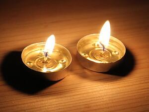 Small Shabbat candles