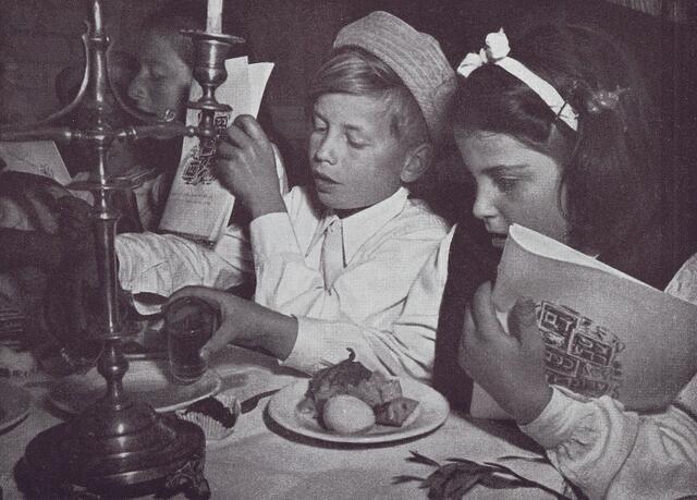 Passover Seder, 1940-51
