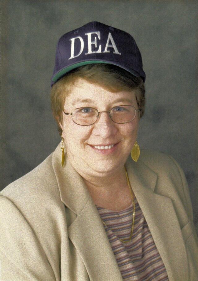 Donna E. Arzt