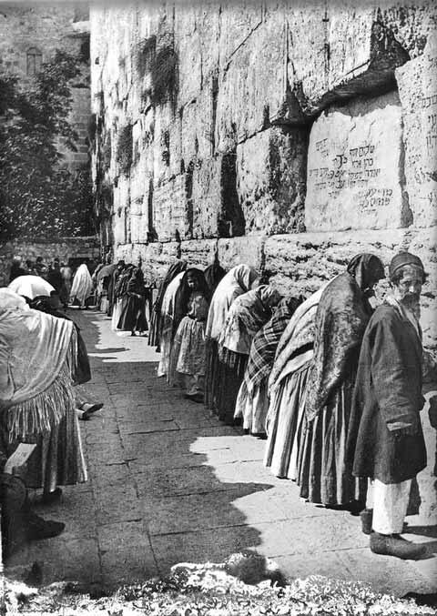 Old Yishuv, People Praying at the Western Wall 