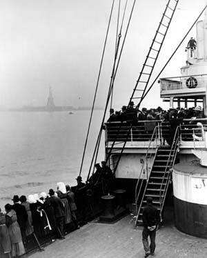 Immigrants View Statue of Liberty