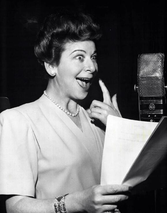 Fanny Brice On Her Radio Show October 6 1950 Jewish Women S Archive