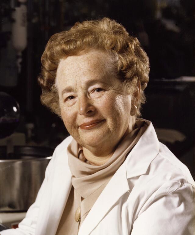 Gertrude Elion circa 1988