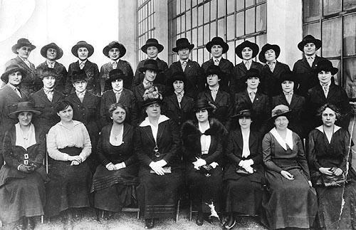 Hadassah's Central Committee and Nurses of the AZMU, New York, 1918