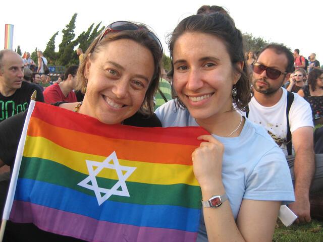 Idit Klein and Jordan Namerow at a Marriage Equality rally 