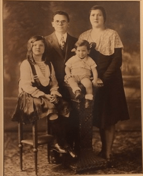 Kubzansky Family Portrait 