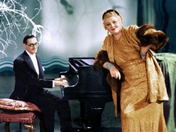 Sophie Tucker Performing 