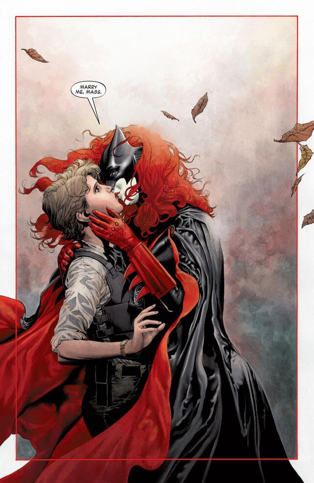 Batwoman Proposes to Maggie Sawyer